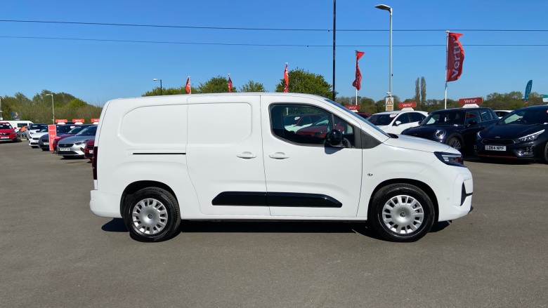 Vauxhall Combo Cargo Combo Xl Electric 100kW Pro 52kWh H1 Van Auto